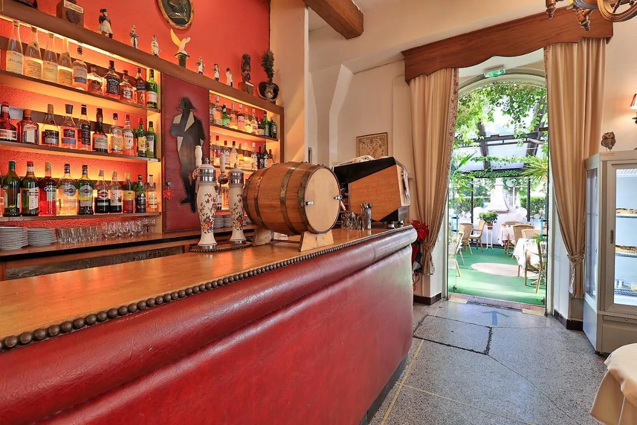 Logis Le Relais Imperial Hotel Saint-Vallier-de-Thiey