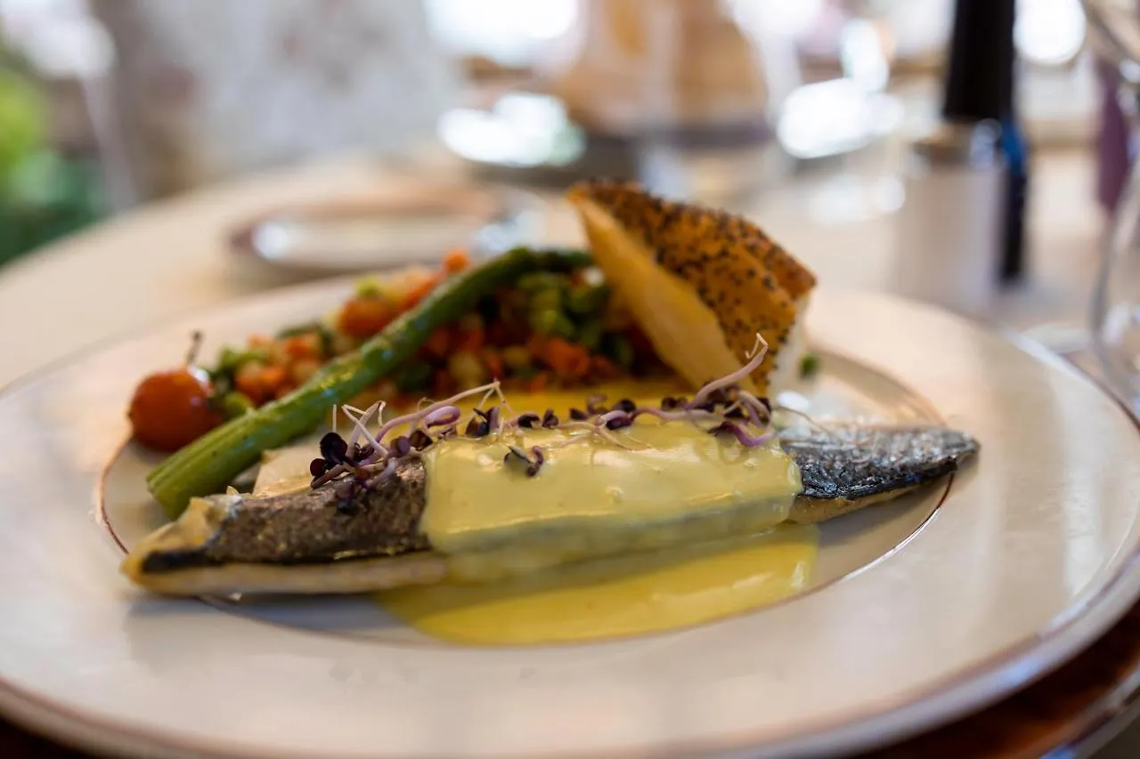 Logis Le Relais Imperial Hotel Saint-Vallier-de-Thiey