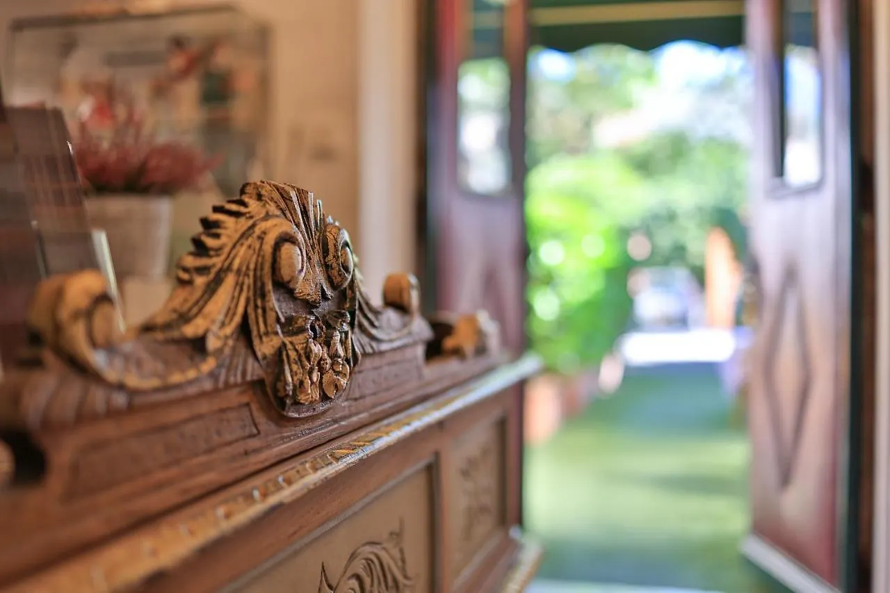 Logis Le Relais Imperial Hotel Saint-Vallier-de-Thiey