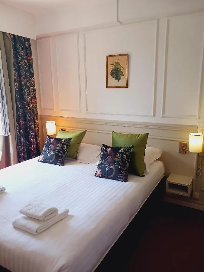 Logis Le Relais Imperial Hotel Saint-Vallier-de-Thiey