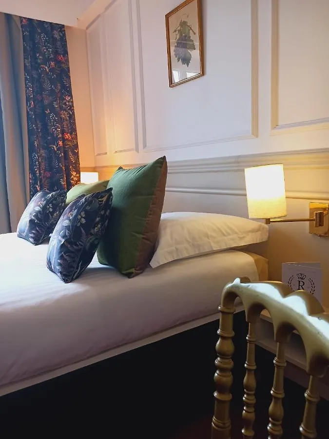 Logis Le Relais Imperial Hotel Saint-Vallier-de-Thiey