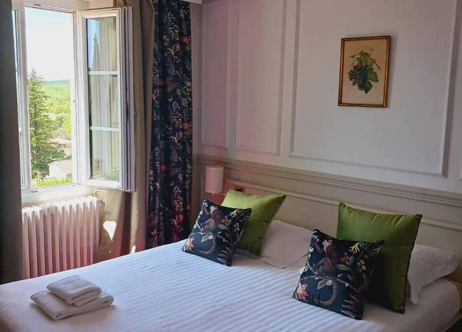 **  Logis Le Relais Imperial Hotel Saint-Vallier-de-Thiey France
