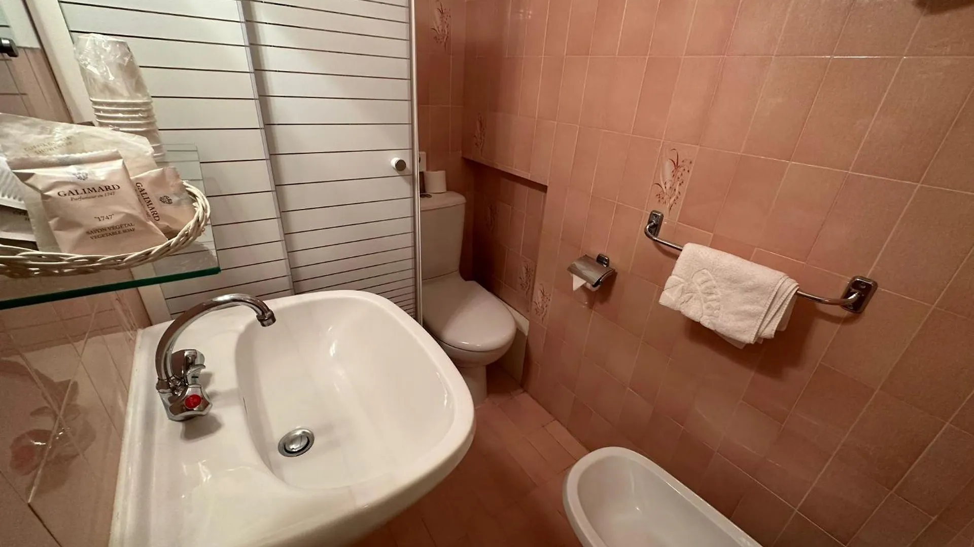 **  Logis Le Relais Imperial Hotel Saint-Vallier-de-Thiey France